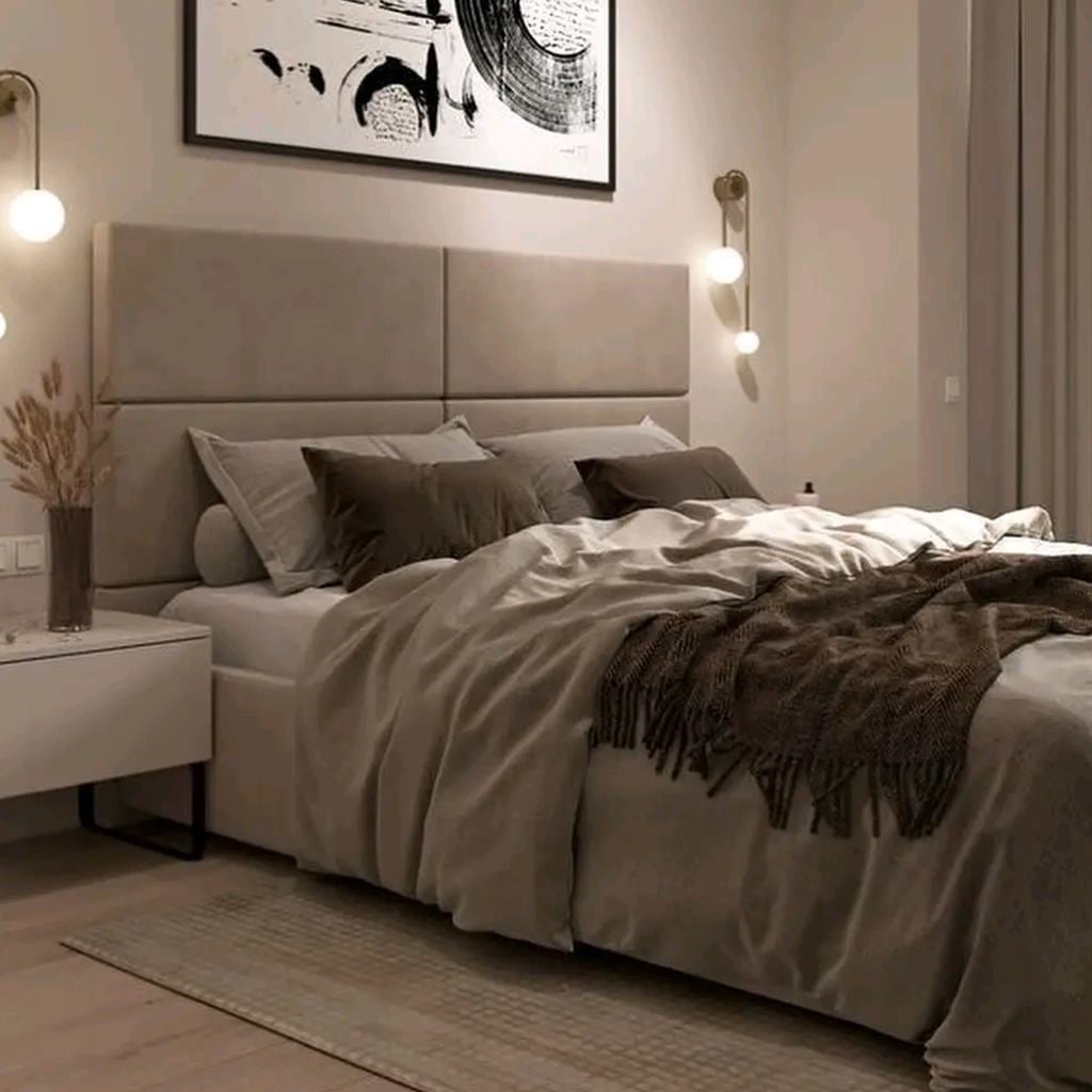 سرير كينج مودرن مبطن بالقطيفة البيج - تصميم عصري مريح