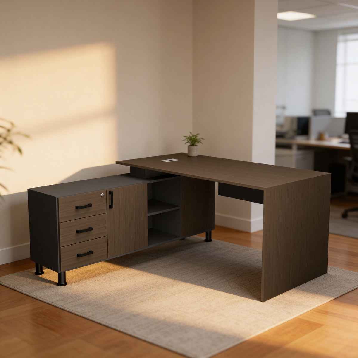مكتب مدير تنفيذي بني بتصميم هندسي متميز وخامات عالية الجودة
