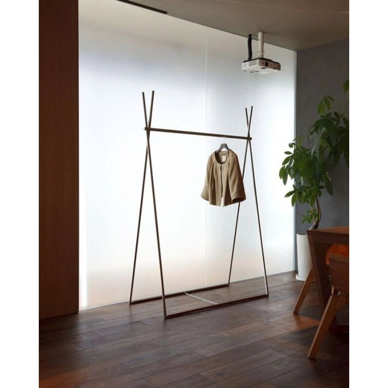 شماعه استاند  مقام  مودرن اسود fek00163
من فكره هوم